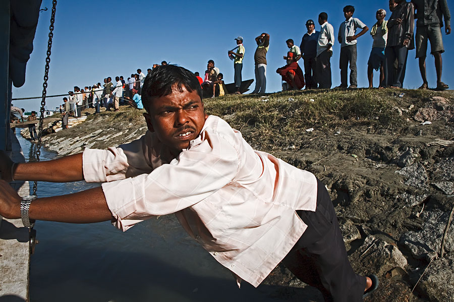  Arriving at Dibrugarh after crossing the mighty Brahmaputra river